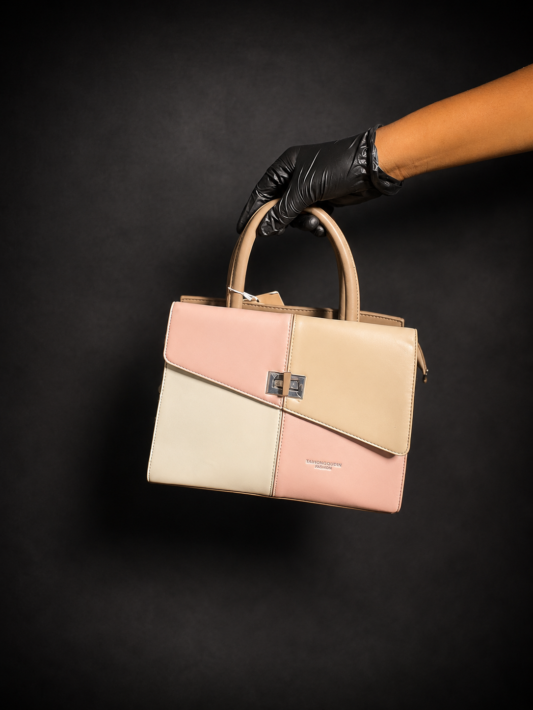 elegant-ladies-hand-bag